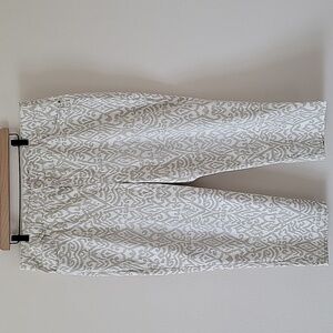 Chico's Platinum Denim White Tan Ikat Print Size 16